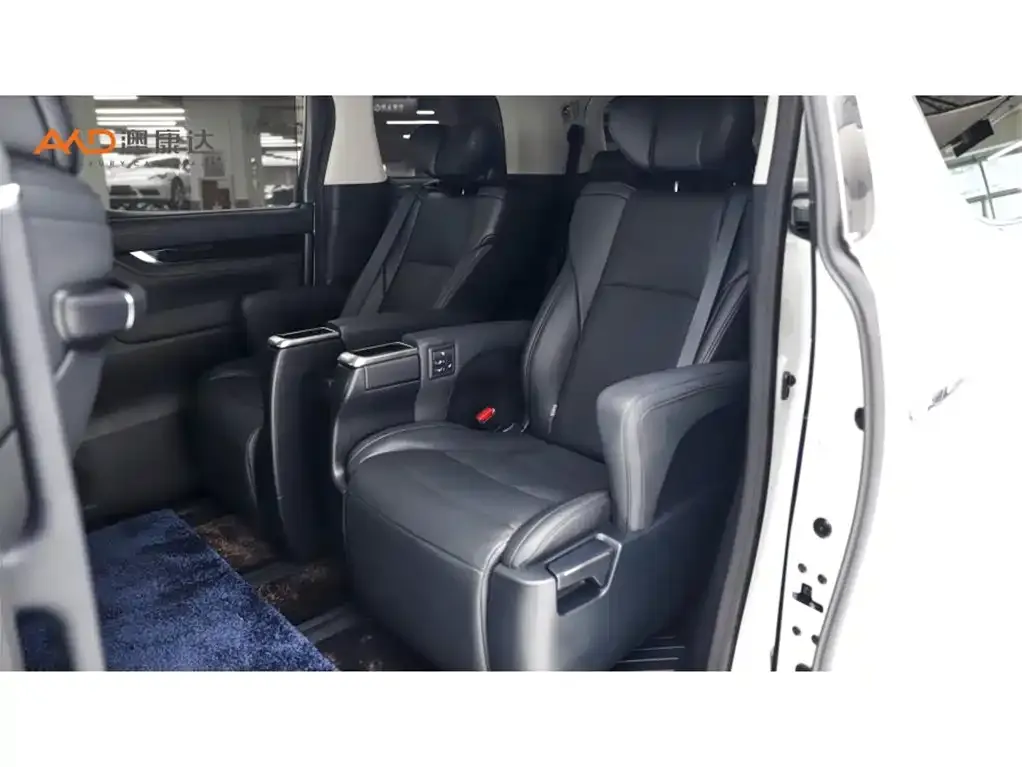Toyota Vellfire 2023 из CN, фото 5