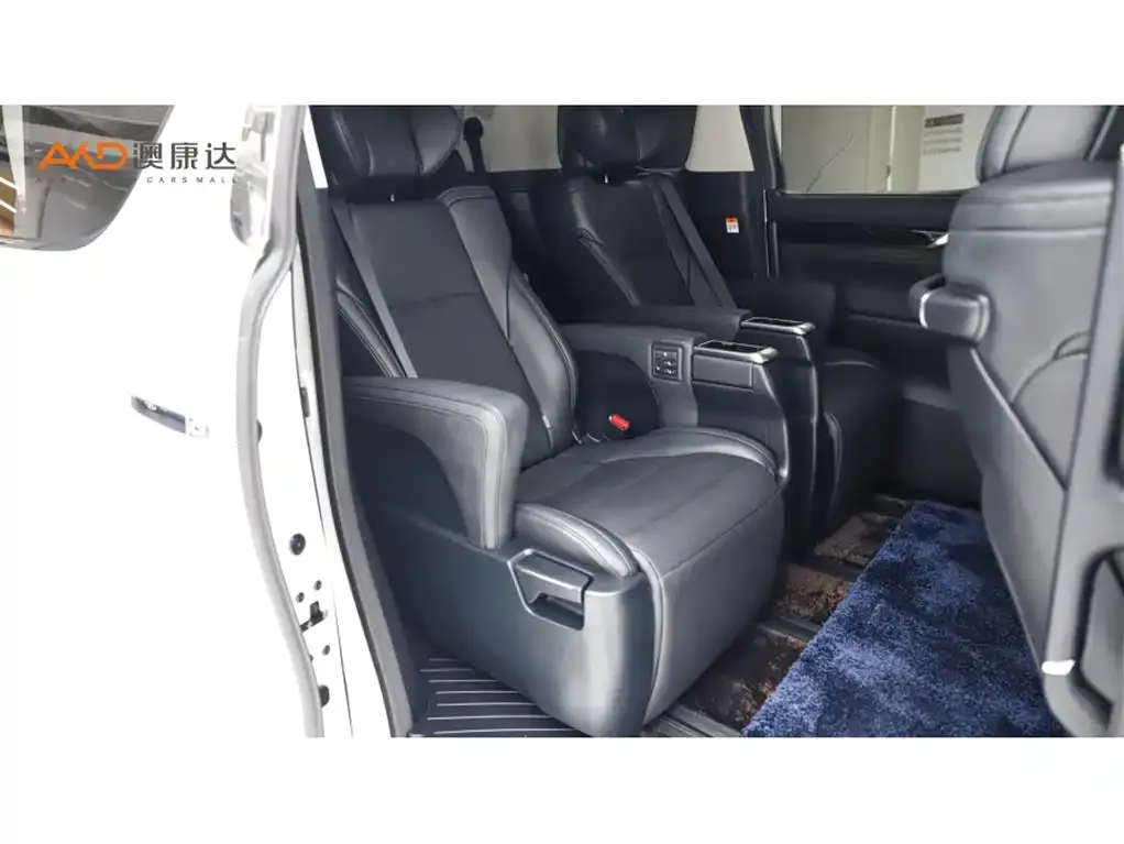 Toyota Vellfire 2023 из CN, фото 8