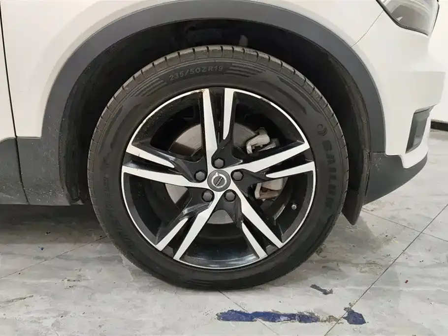 Volvo XC40 2021 из CN, фото 5