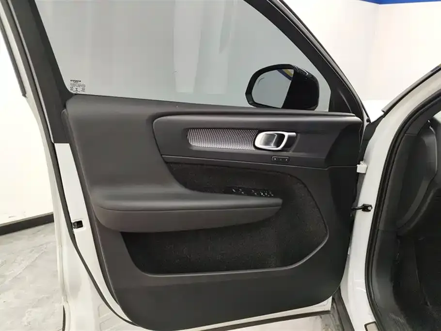 Volvo XC40 2021 из CN, фото 10