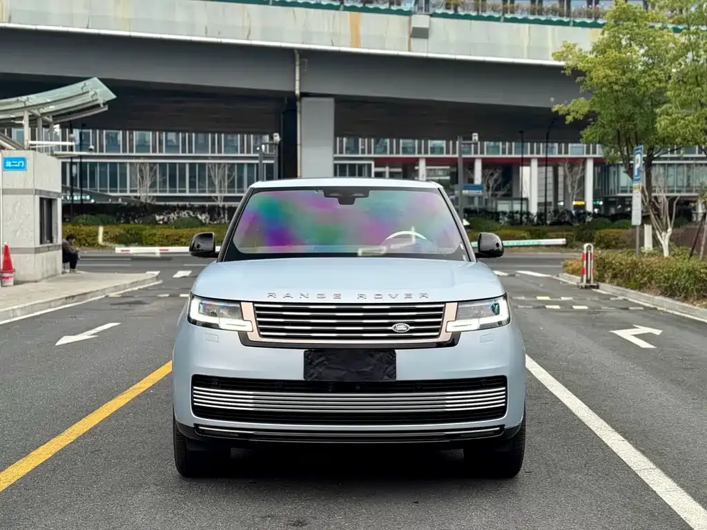 Land Rover Range Rover — фото 1