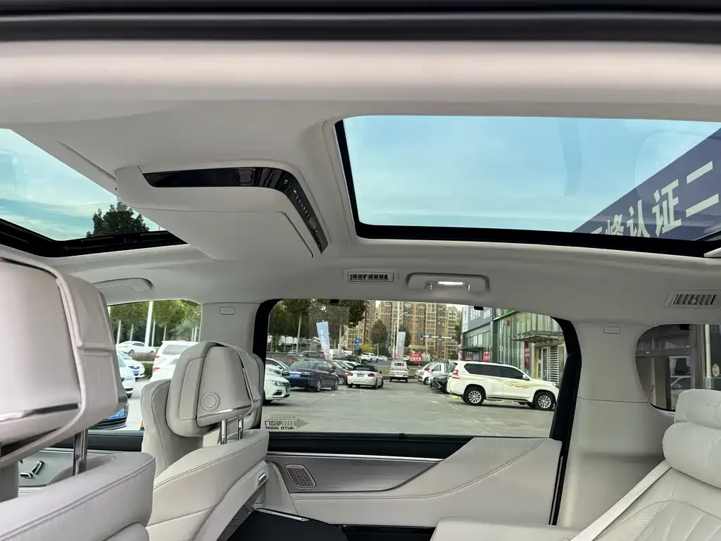 Buick GL8 Hybrid — фото 8