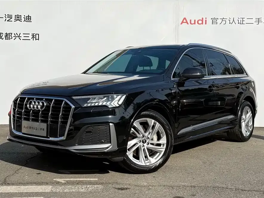 Audi Q7 2023 из CN, фото 1