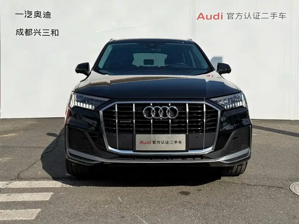 Audi Q7 2023 из CN, фото 5
