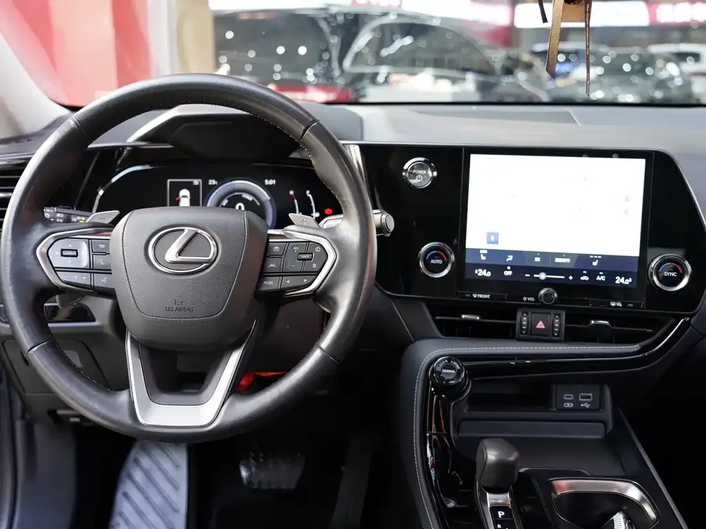 Lexus NX 2023 из CN, фото 8
