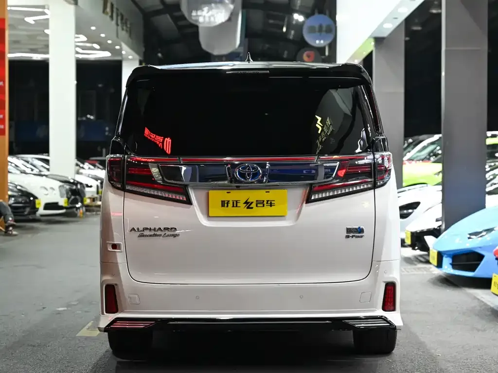 Toyota Alphard 2023 из CN, фото 5