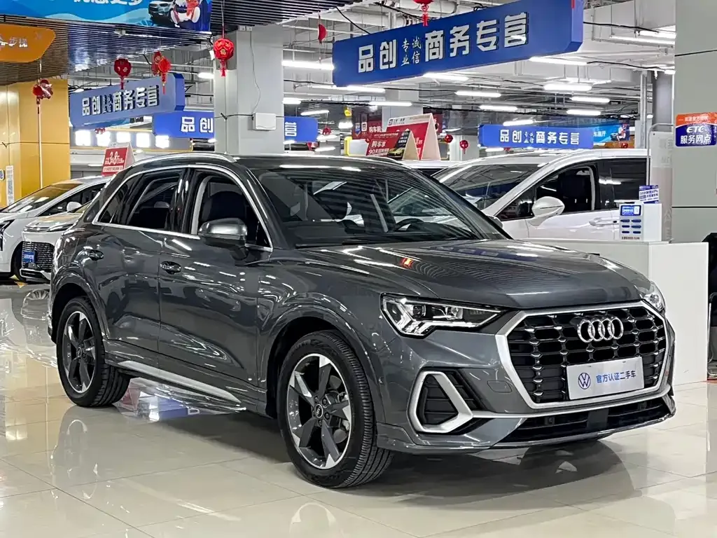Audi Q3 — фото 10