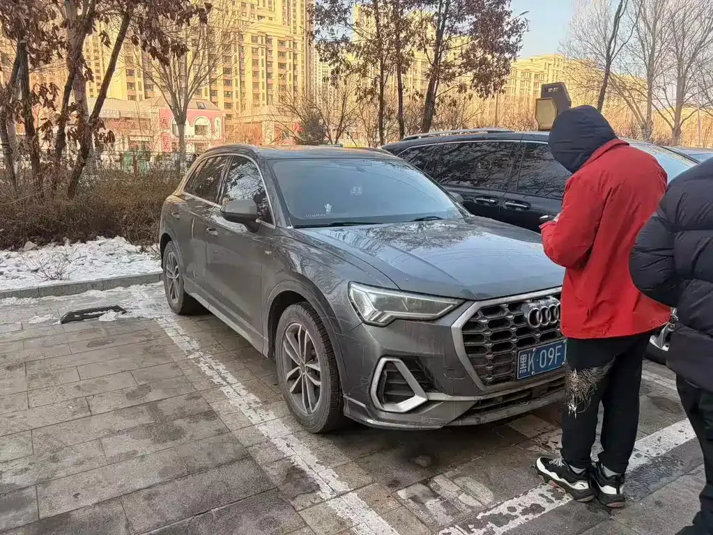 Audi Q3 2021 из CN, фото 1