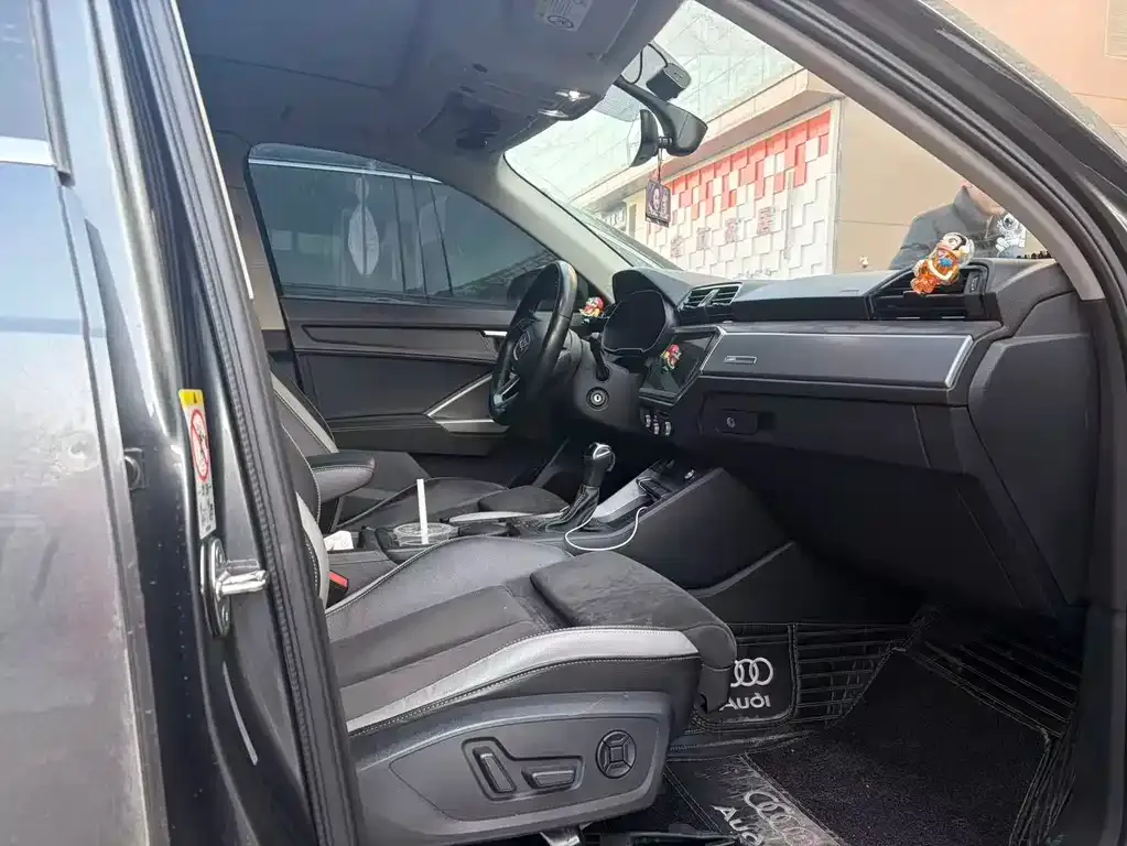 Audi Q3 2021 из CN, фото 5