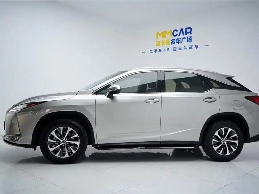 Lexus RX — фото 10
