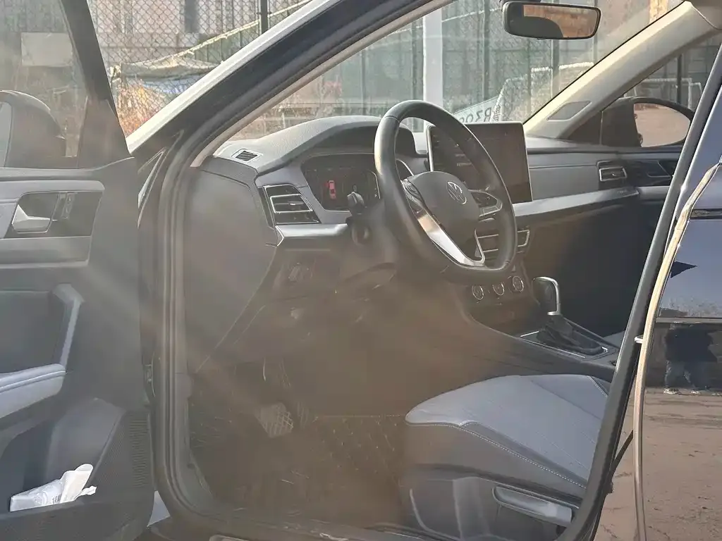 Volkswagen Lavida 2023 из CN, фото 4