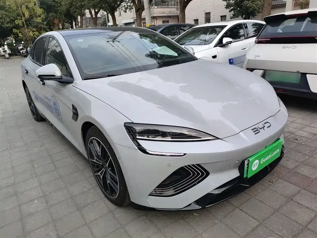 BYD Seal — фото 4