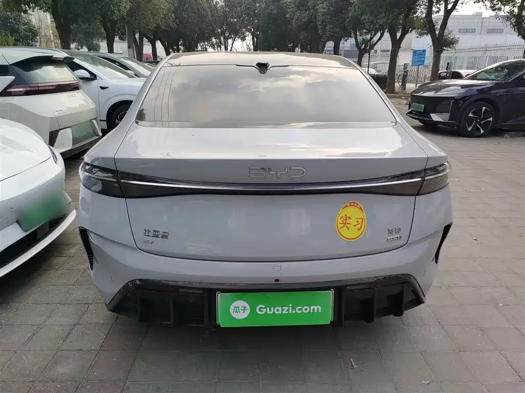 BYD Seal — фото 6