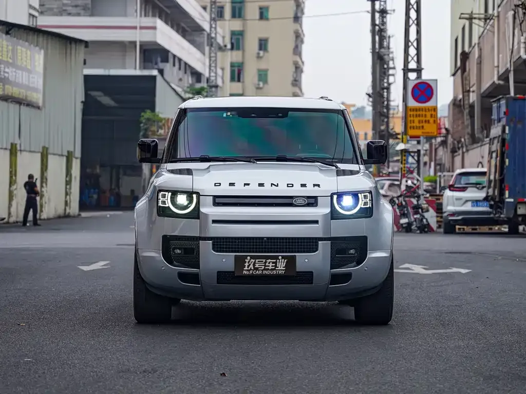 Land Rover Defender — фото 9