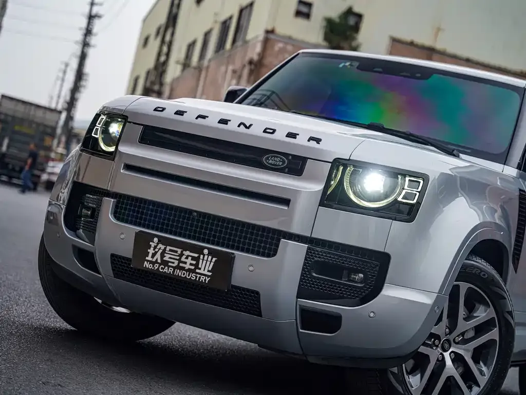 Land Rover Defender — фото 8