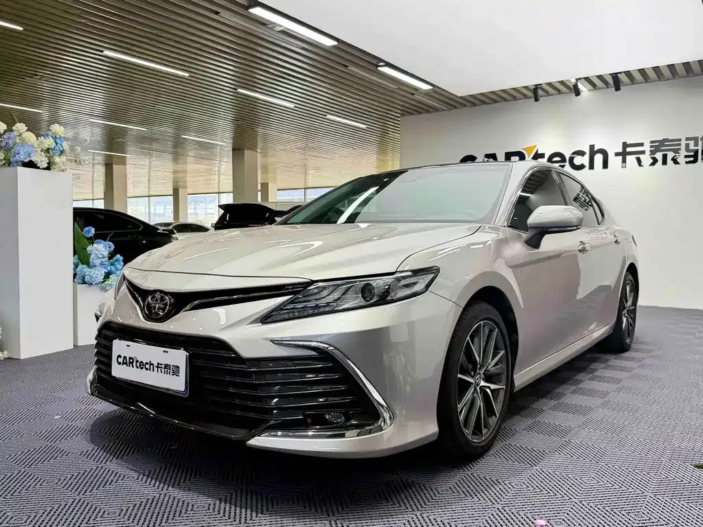 Toyota Camry 2022 из CN, фото 1