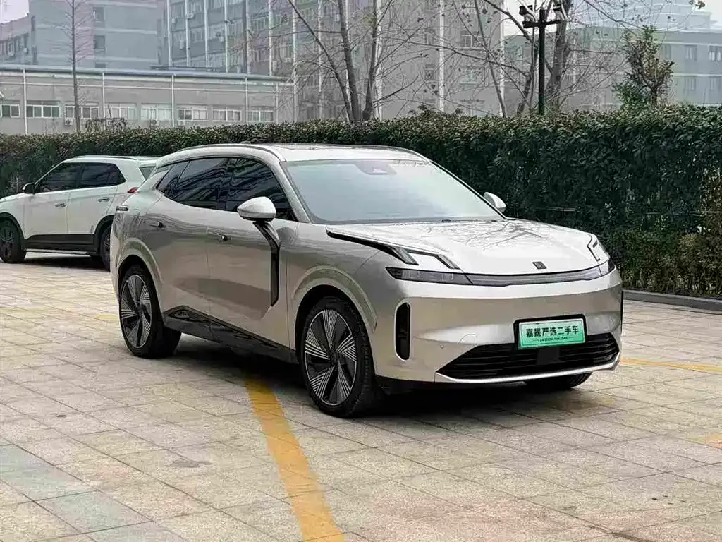 Lynk & Co 08 EM-P 2023 из CN, фото 3