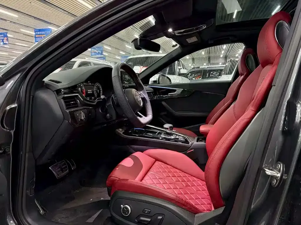 Audi S4 2025 из CN, фото 4