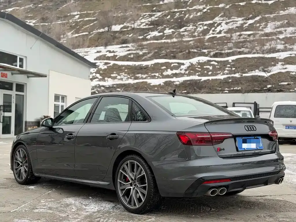 Audi S4 2025 из CN, фото 9