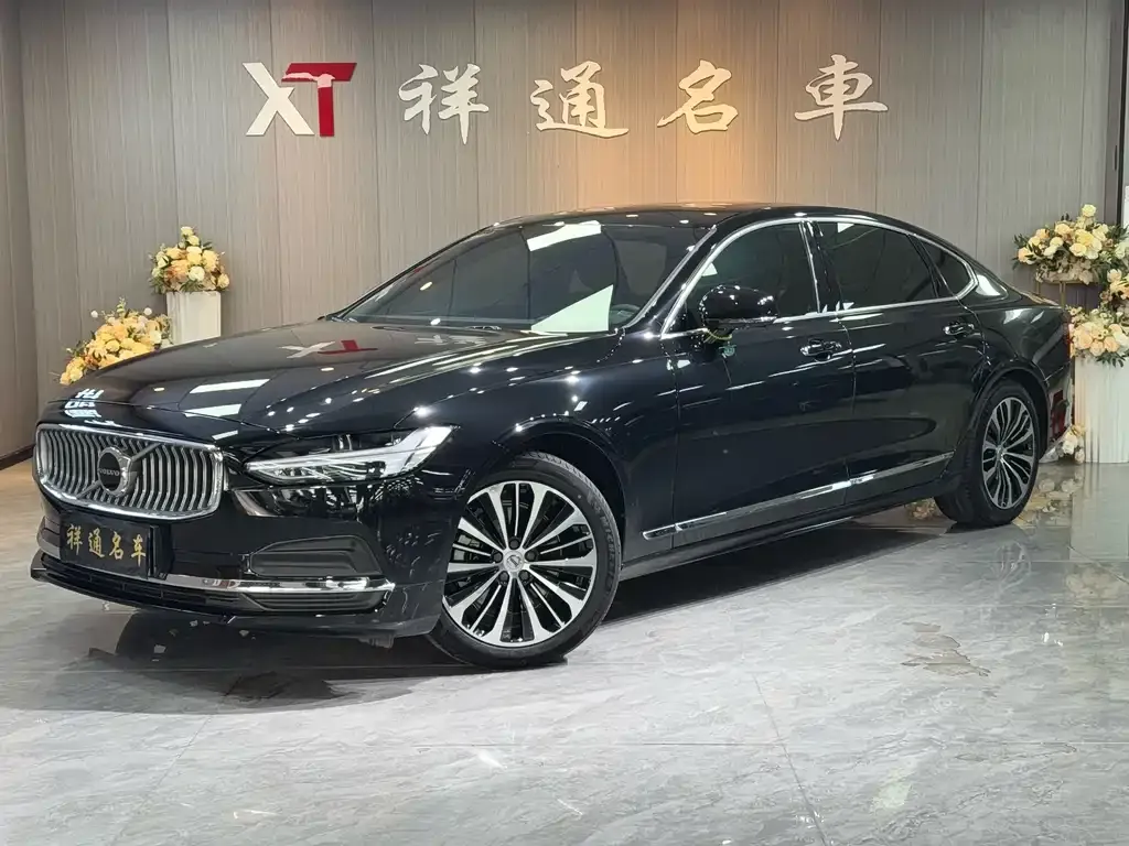 Volvo S90 2023 из CN, фото 1