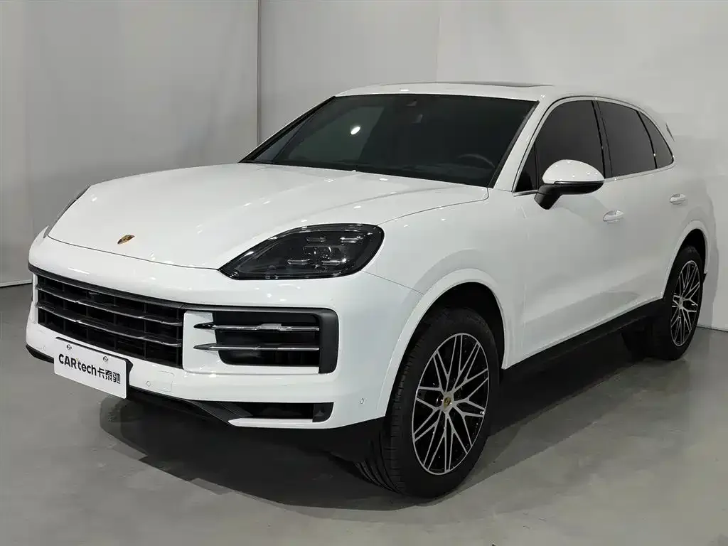 Porsche Cayenne — фото 1