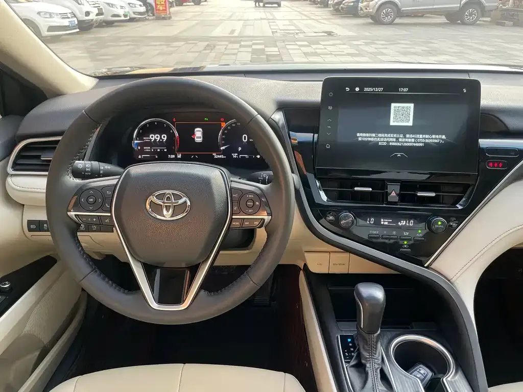 Toyota Camry 2023 из CN, фото 5