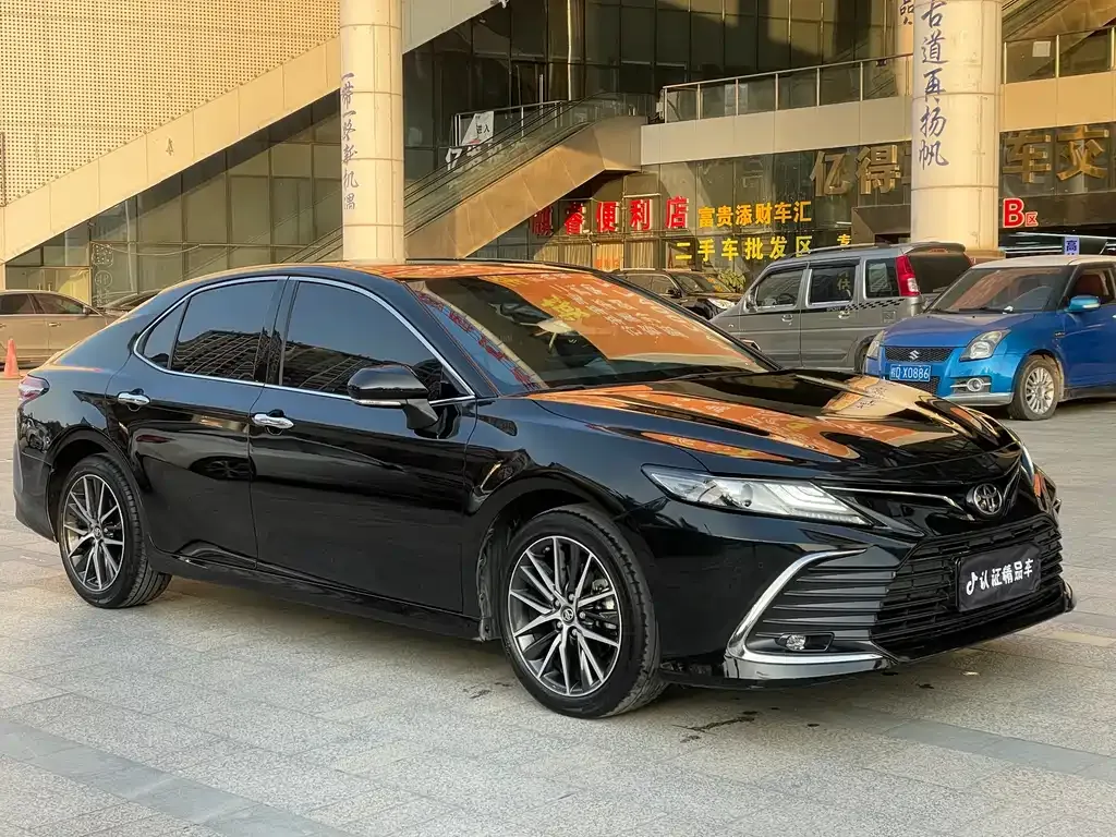 Toyota Camry 2023 из CN, фото 10
