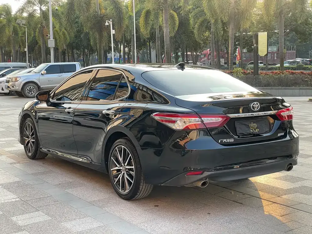Toyota Camry 2023 из CN, фото 9