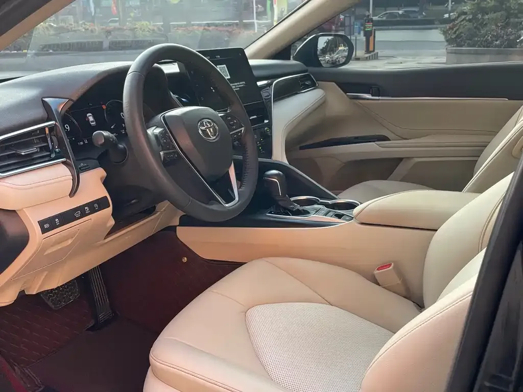 Toyota Camry 2023 из CN, фото 4