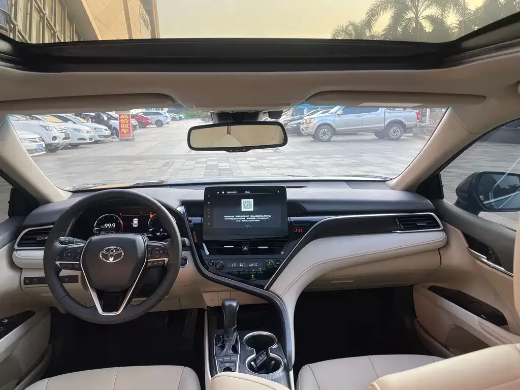 Toyota Camry 2023 из CN, фото 6