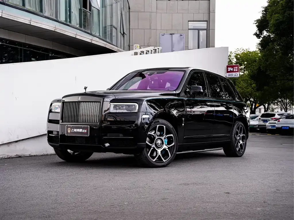 Rolls-Royce Cullinan — фото 1