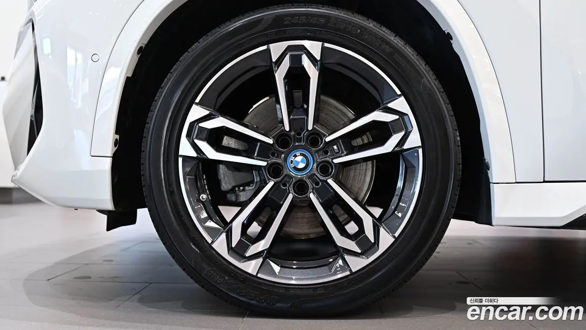 [object Object] iX1 2024 из KR, фото 5