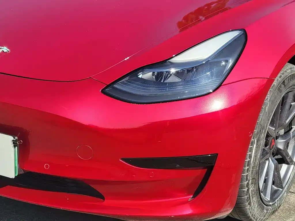 Tesla Model 3 — фото 2