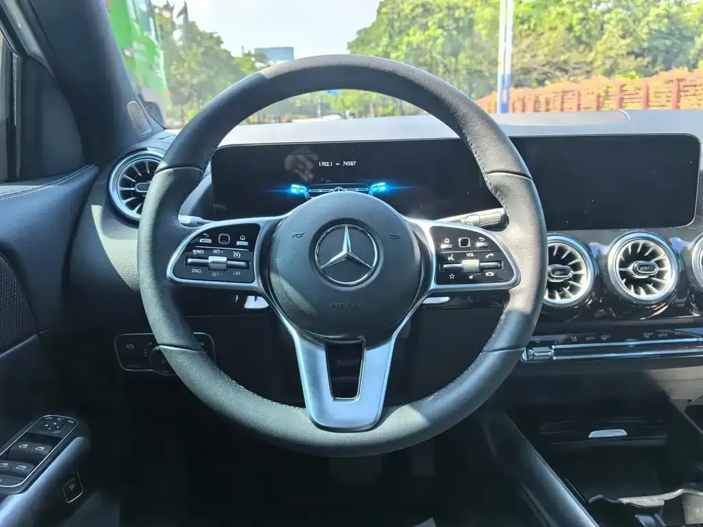 Mercedes-Benz GLA 2023 из CN, фото 4