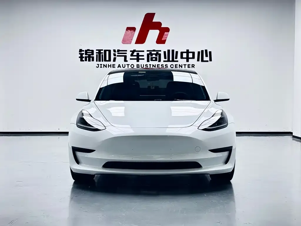 Tesla Model 3 — фото 5