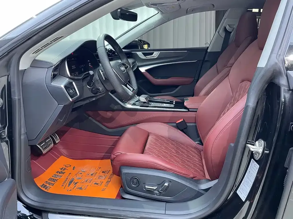 Audi S7 2023 из CN, фото 9