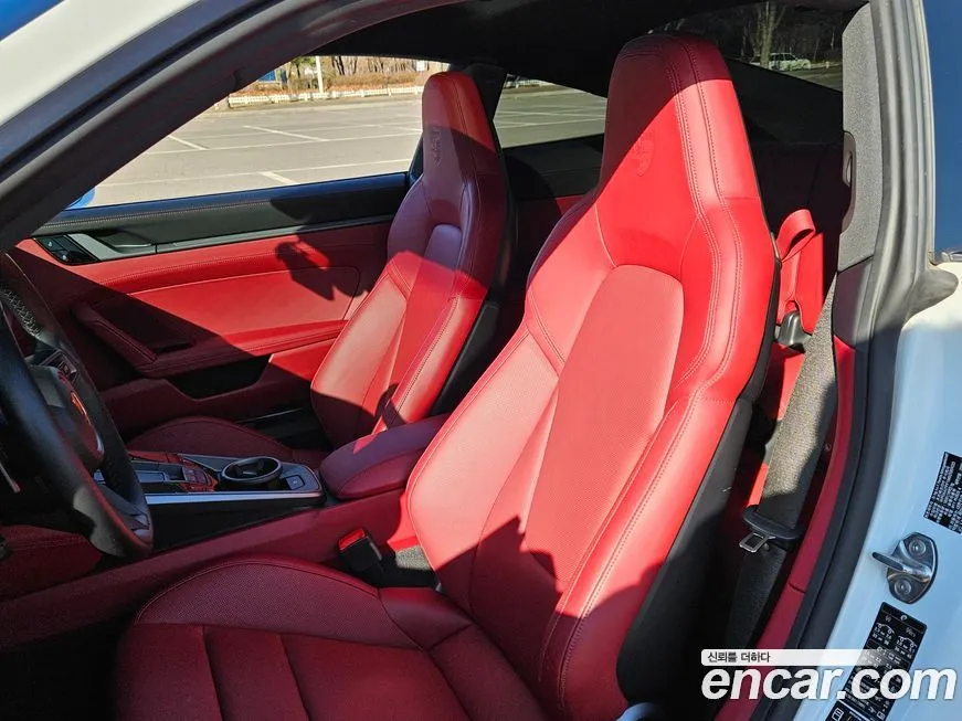 Porsche 911 2021 из KR, фото 10