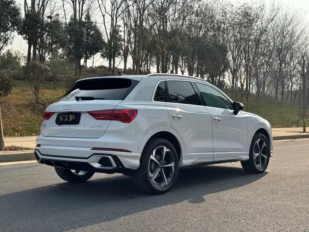 Audi Q3 — фото 7
