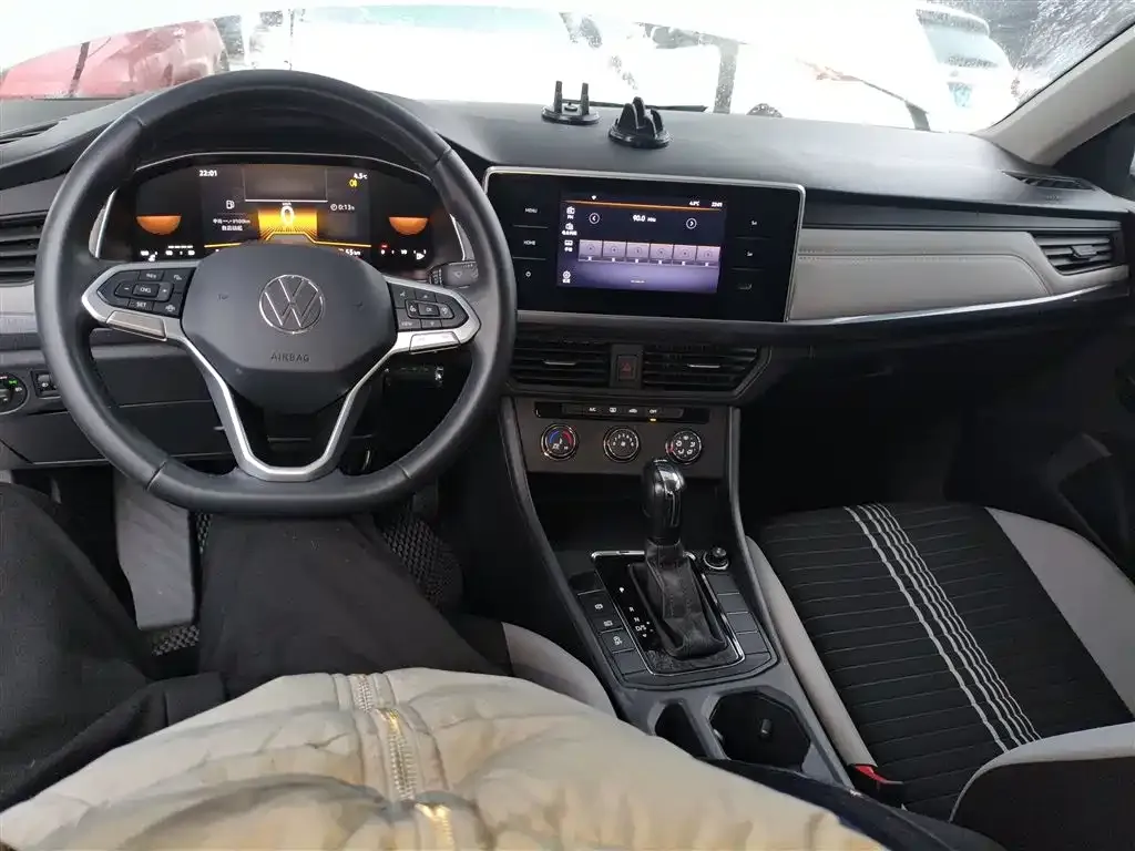 Volkswagen Bora 2024 из CN, фото 2