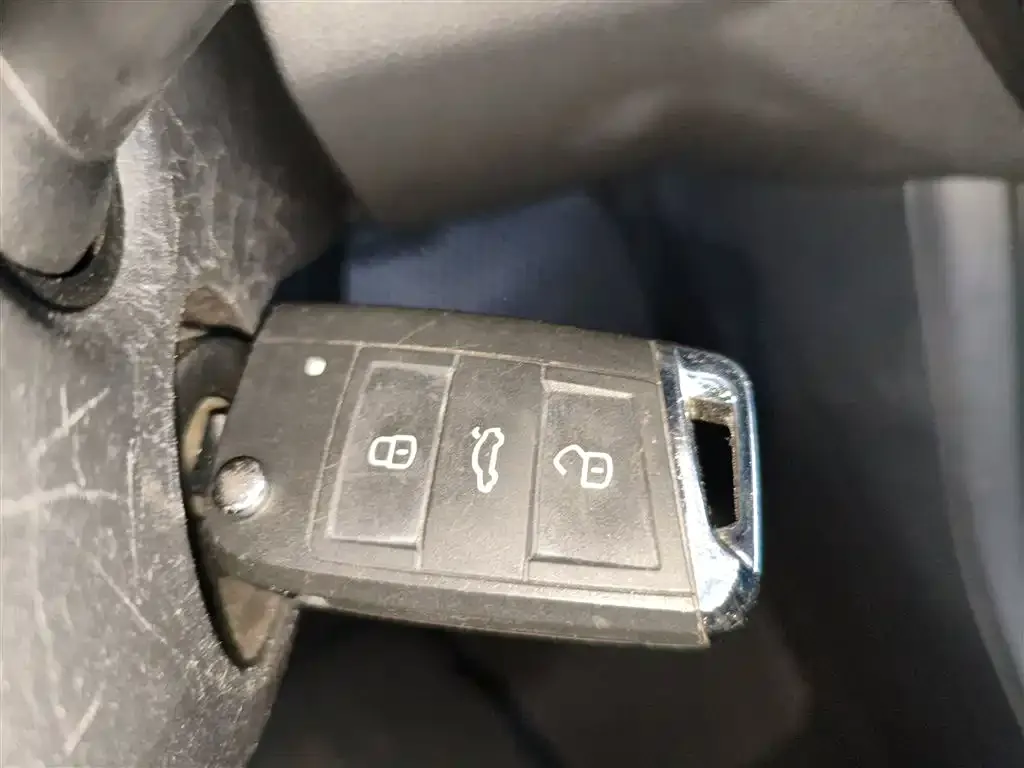 Volkswagen Bora 2024 из CN, фото 4