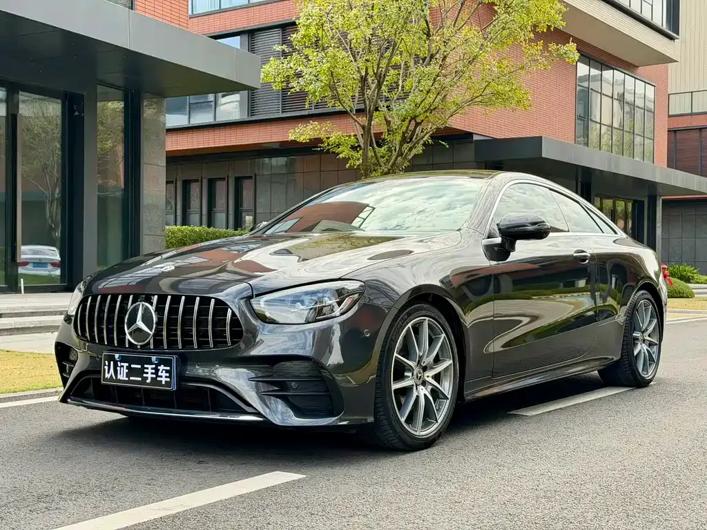 Mercedes-Benz E-Class (Import) — фото 1