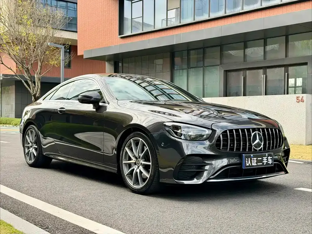 Mercedes-Benz E-Class (Import) — фото 4