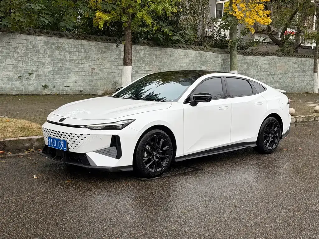 Changan UNI-V 2024 из CN, фото 1