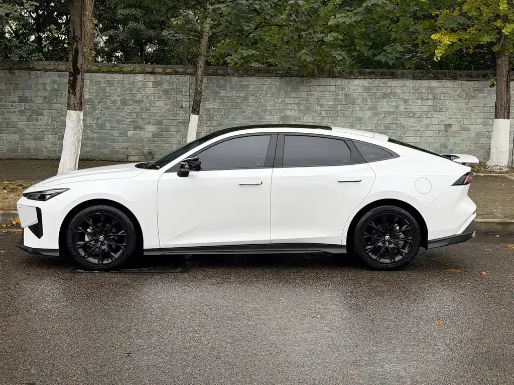 Changan UNI-V 2024 из CN, фото 4