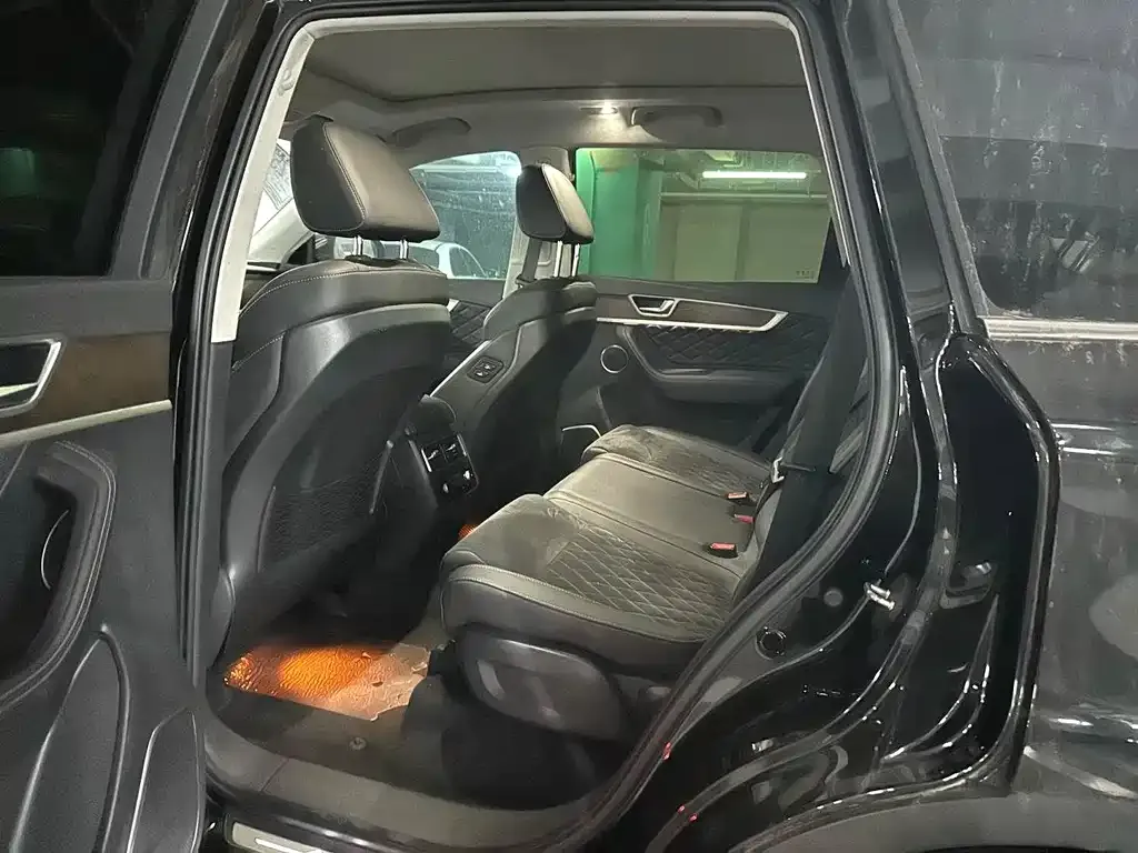 Hongqi HS7 2023 из CN, фото 7