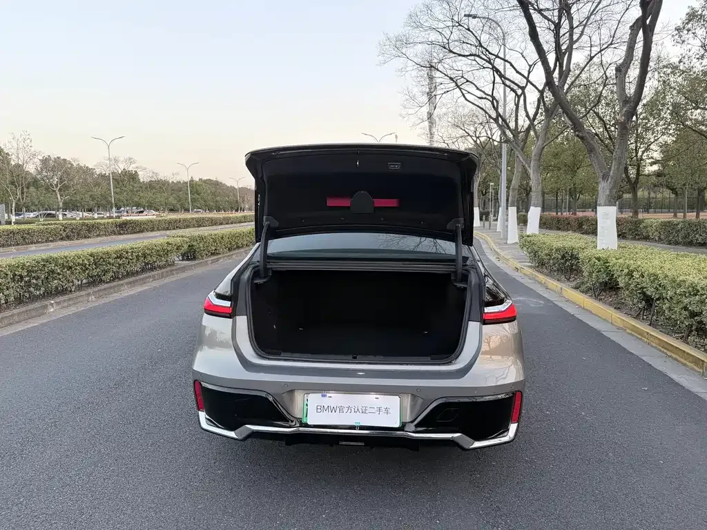 BMW i7 2024 из CN, фото 4