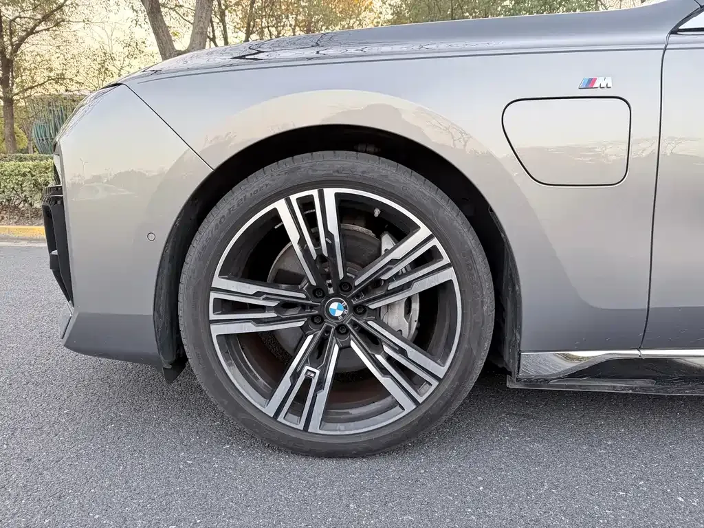 BMW i7 2024 из CN, фото 8