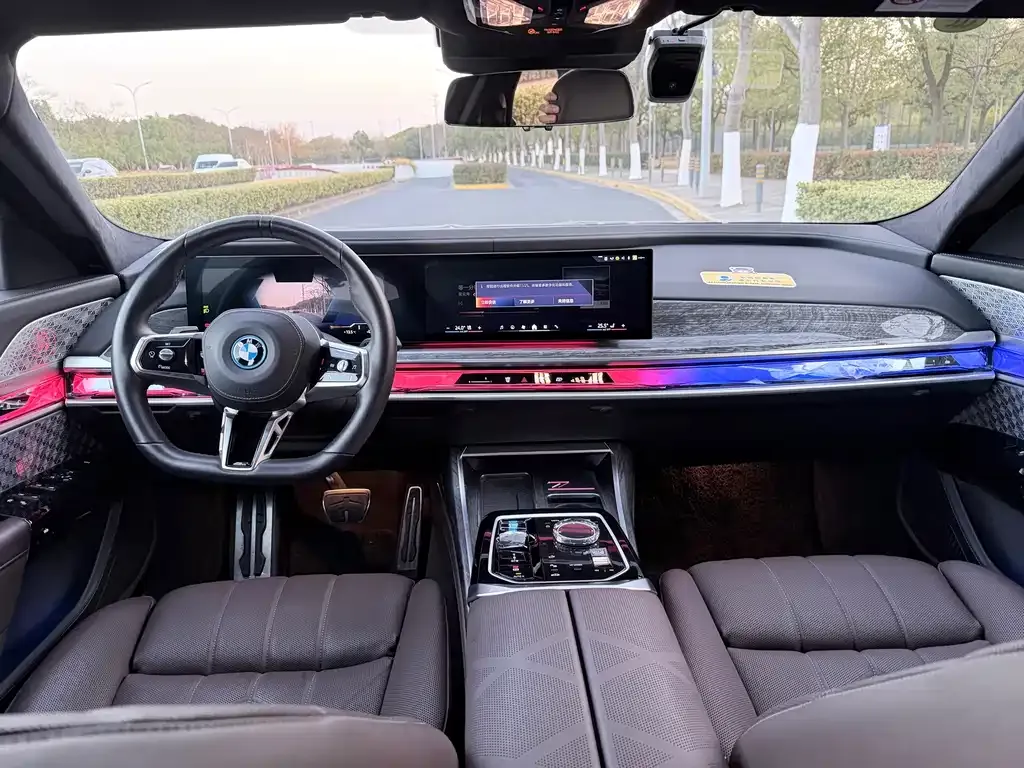 BMW i7 2024 из CN, фото 6