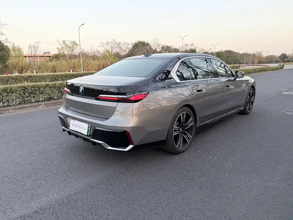 BMW i7 2024 из CN, фото 7