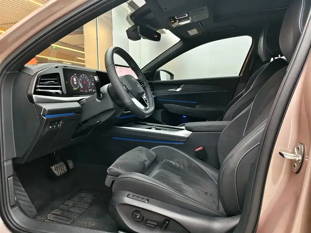 Volkswagen Passat 2024 из CN, фото 3